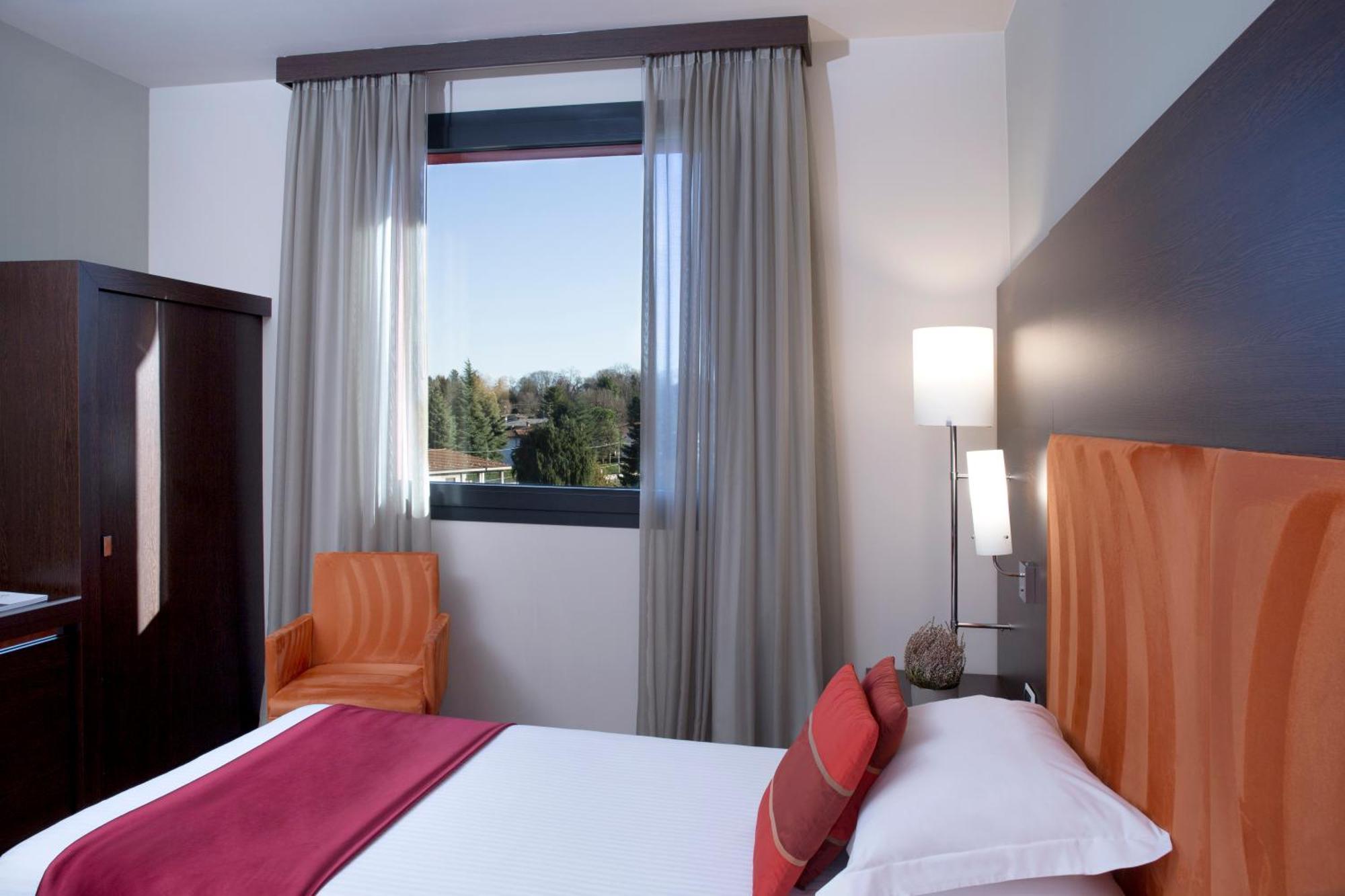 Hotel Dolce By Wyndham Milan Malpensa 4*