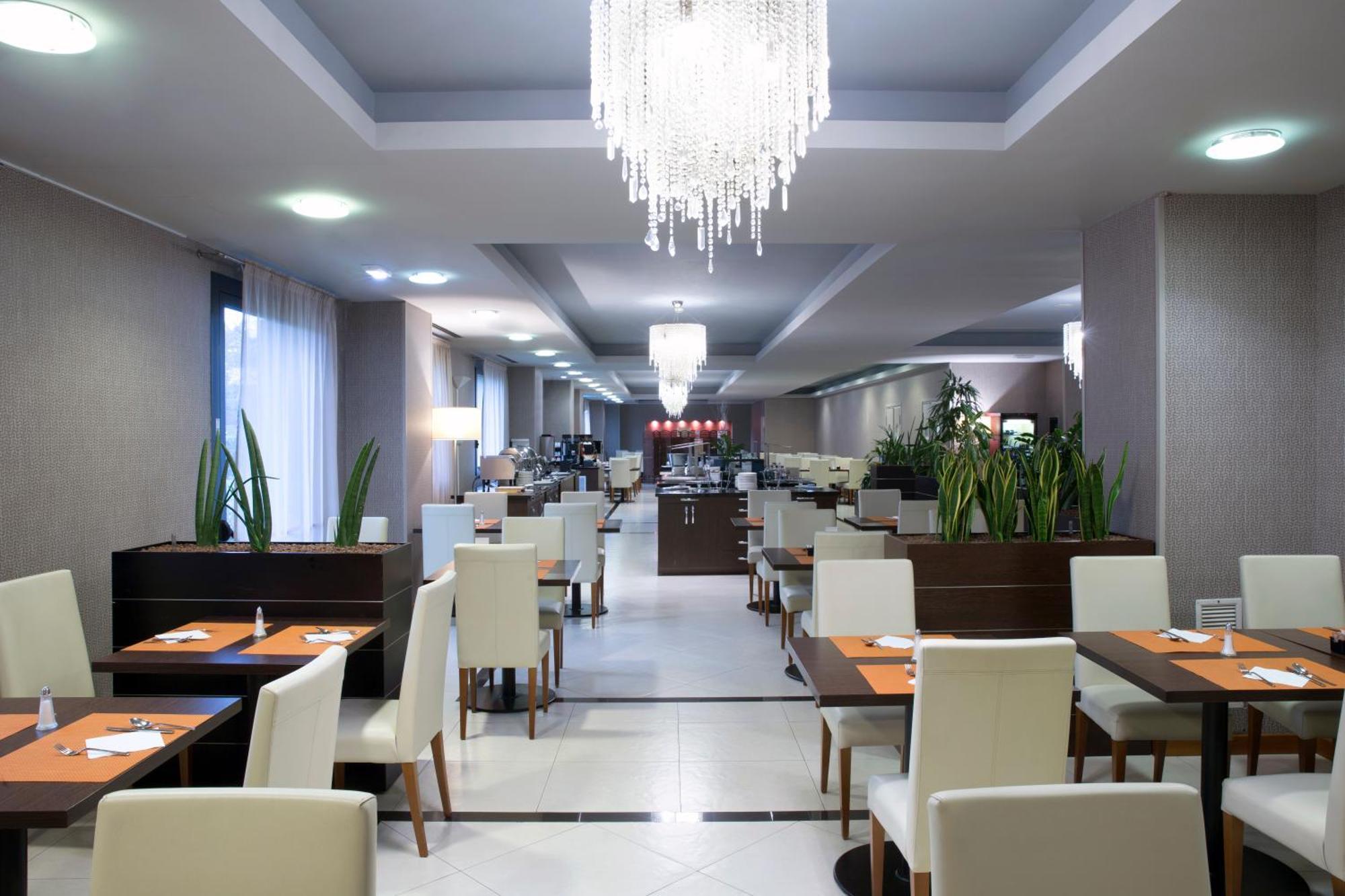 Hotel Dolce By Wyndham Milan Malpensa 4*