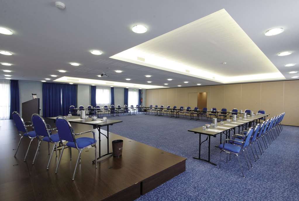 Hotel Hilton Garden Milan Malpensa 4*